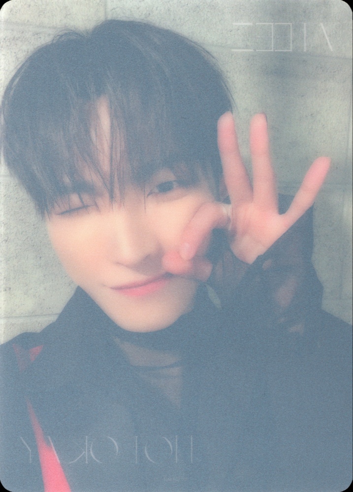 Hongjoong ATEEZ photocard back side - Clear Card