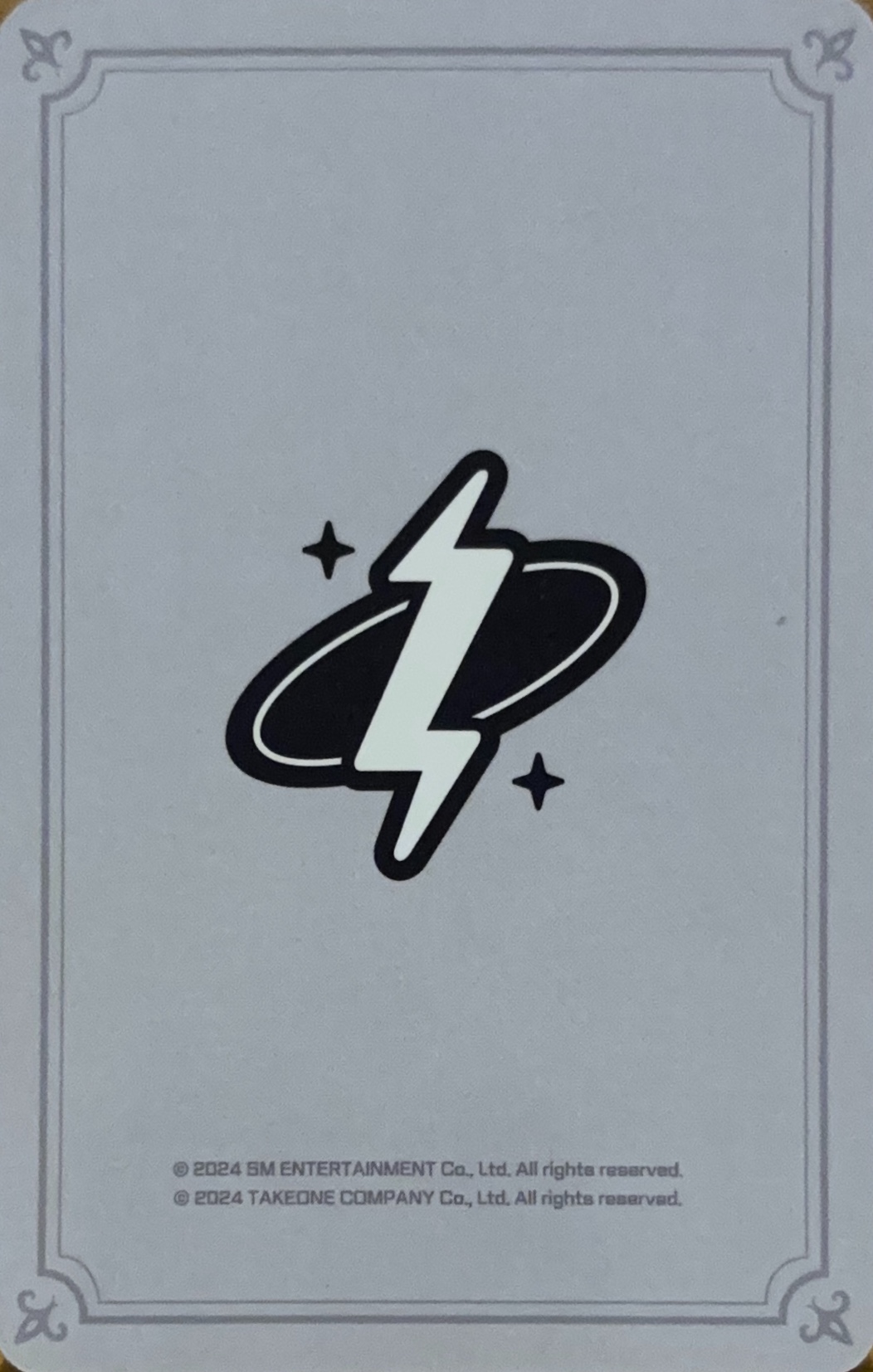 Kun NCT photocard back side - White Royal ver. Set