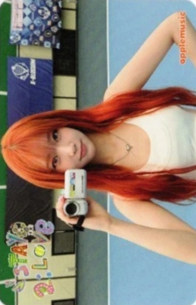 Sumin STAYC photocard back side - Pre-Order