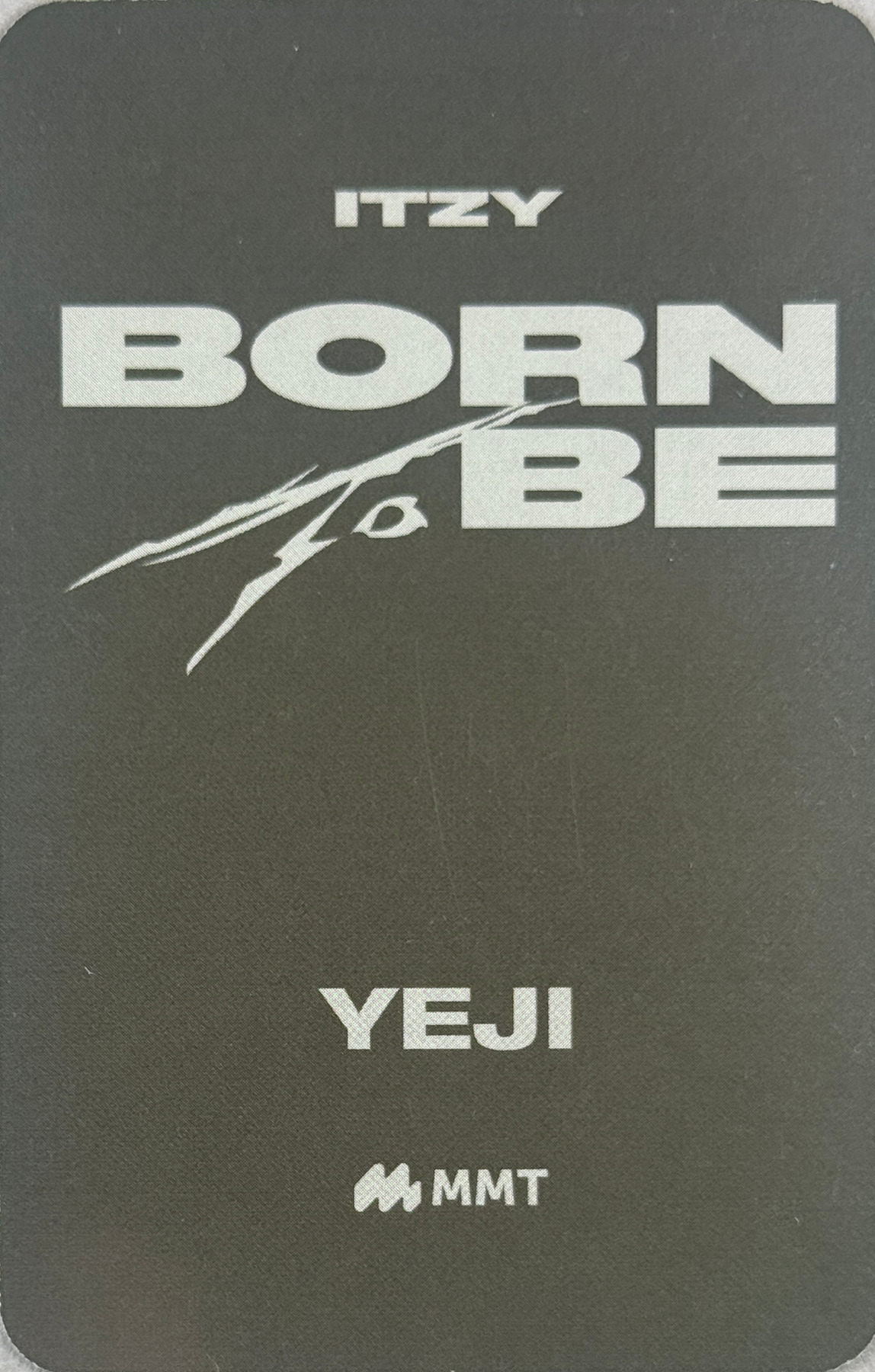 Yeji ITZY photocard back side - Online