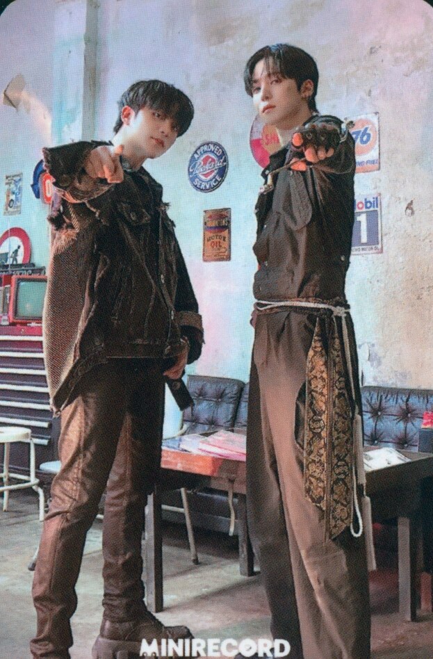 Yunho & Jongho ATEEZ photocard back side - Unit Benefit