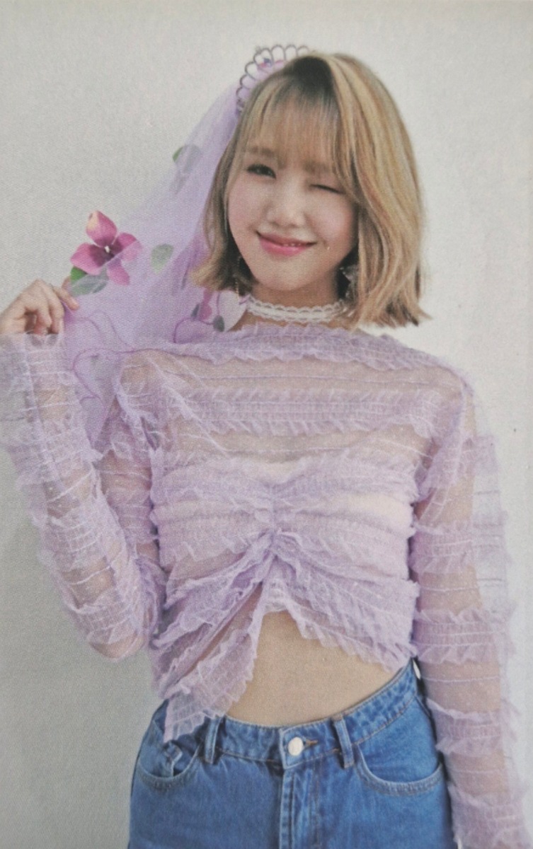 Mimi OH MY GIRL photocard back side - Styling Card