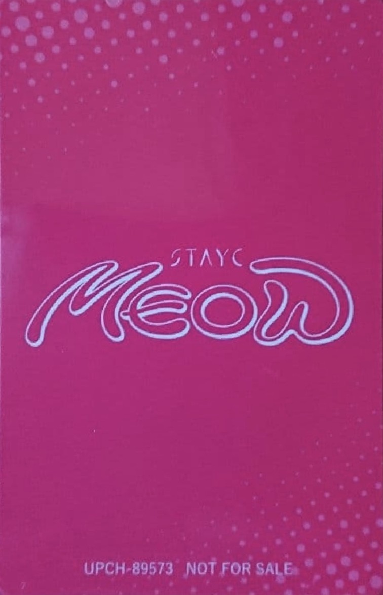 ISA STAYC photocard back side - Trading Card