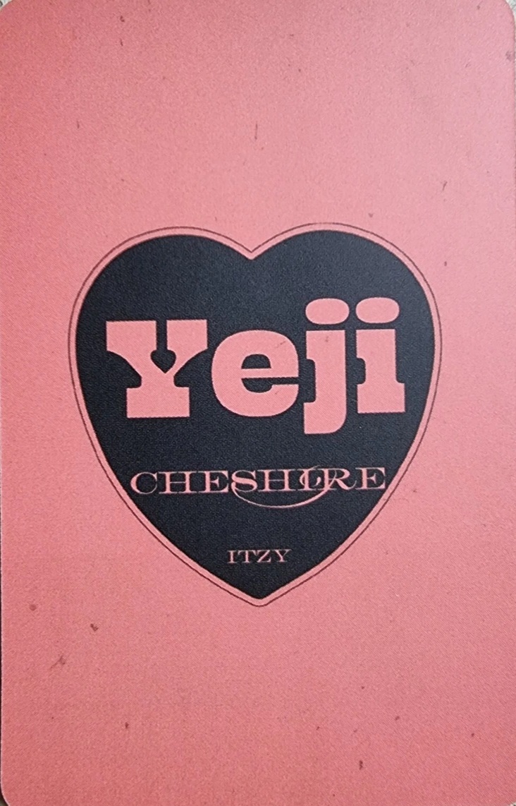Yeji ITZY photocard back side - Photocard