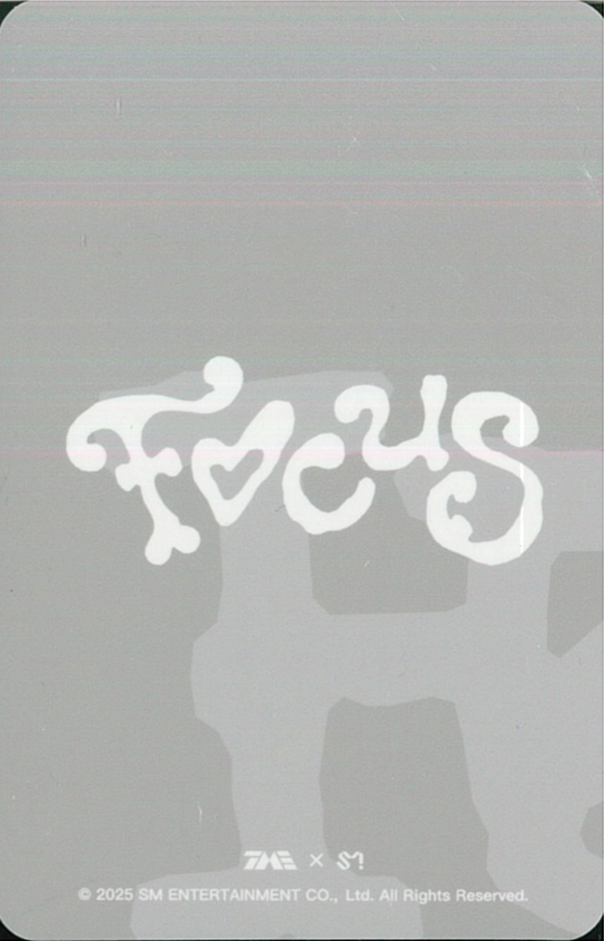 Carmen Hearts2Hearts photocard back side - Ver. 1