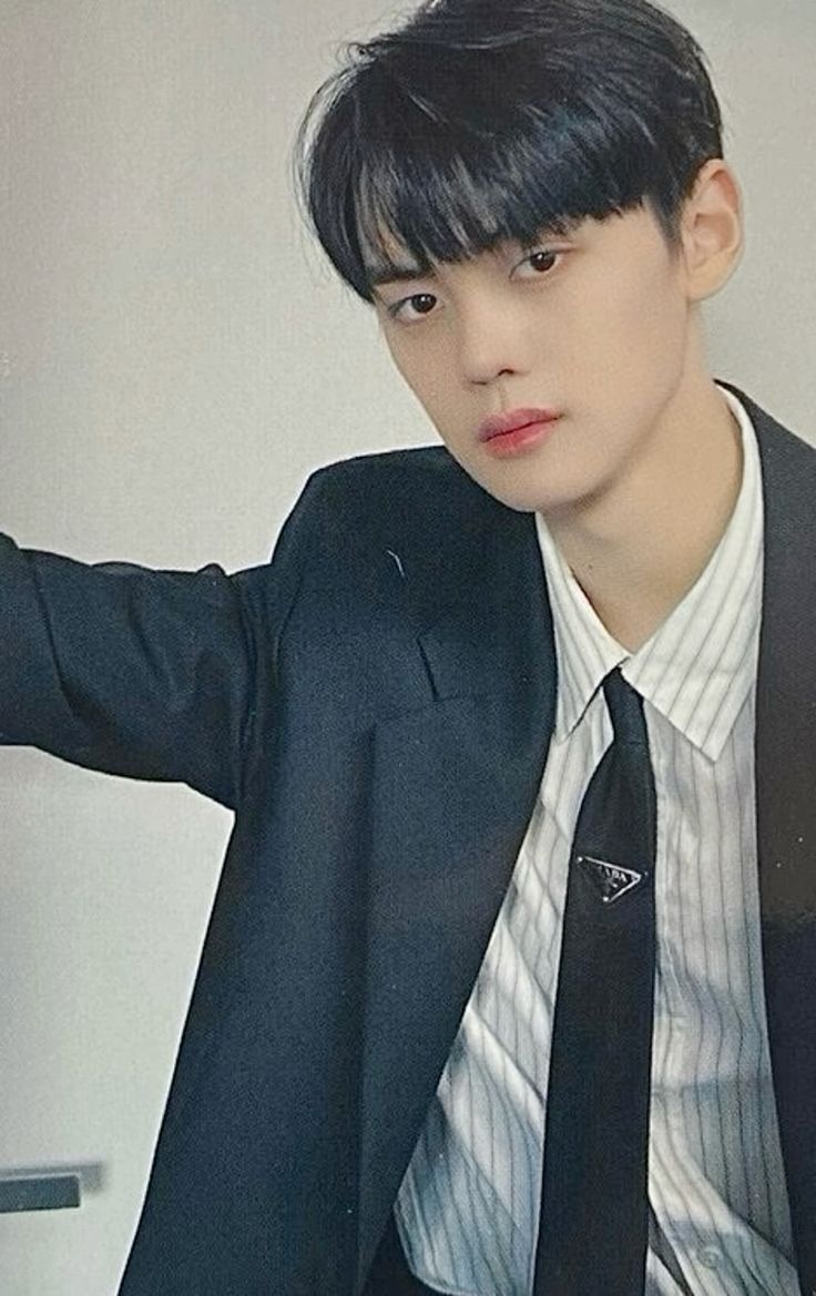 Gyuvin ZEROBASEONE photocard back side - Digipack Ver. LD