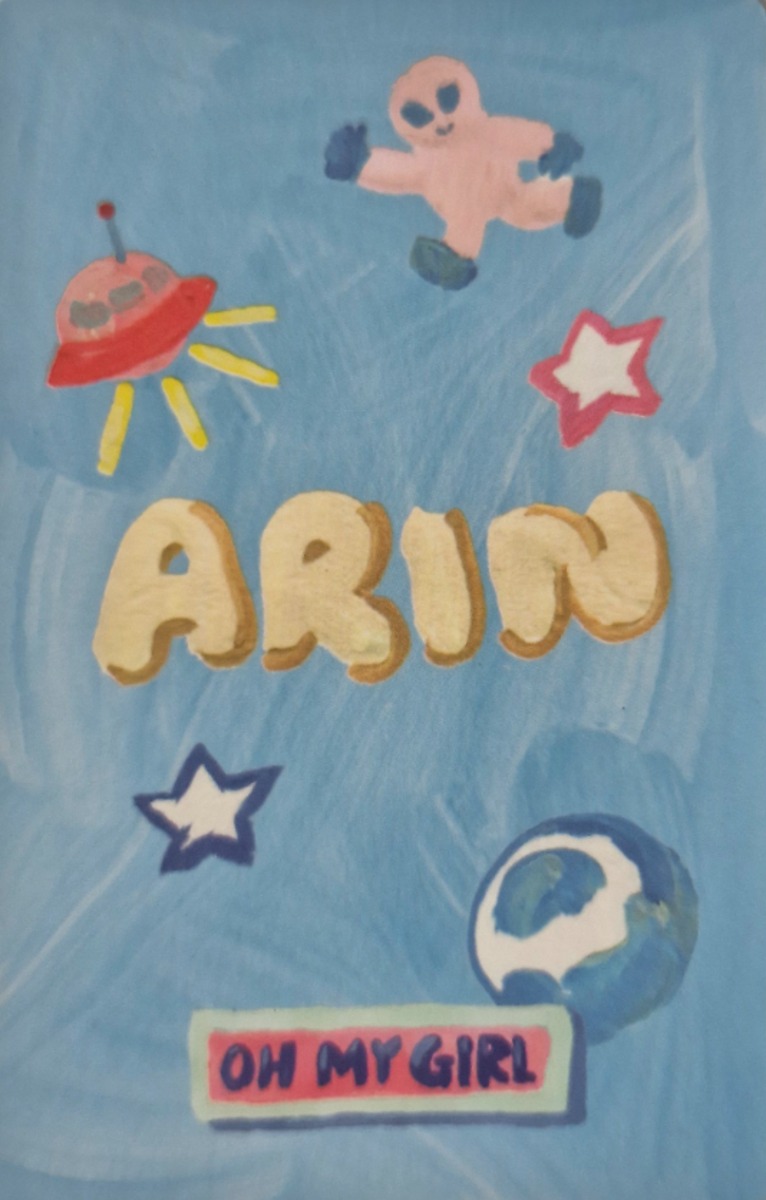 Arin OH MY GIRL photocard back side - Selfie Photocard