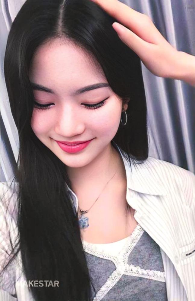 Isa photocard back