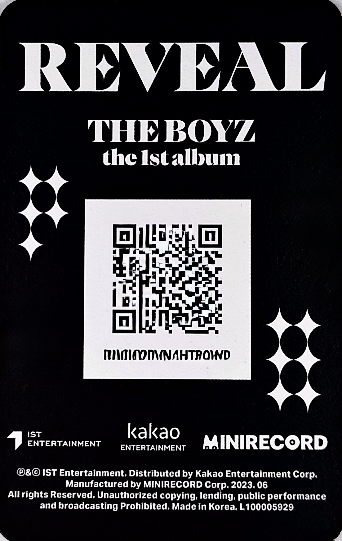 Younghoon THE BOYZ photocard back side - Mini Card (QR Type)