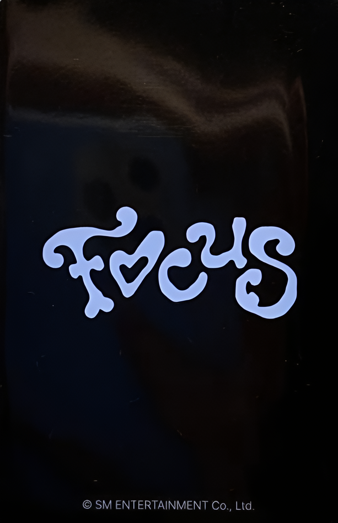 Yuha Hearts2Hearts photocard back side - Preorder