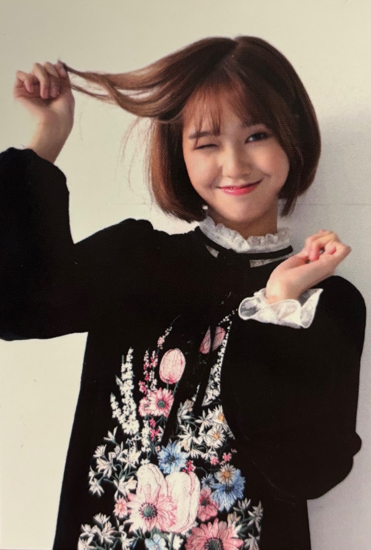 Mimi OH MY GIRL photocard back side - Styling Card