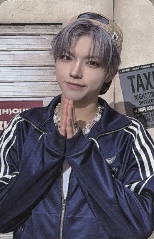 ON:N ALL(H)OURS photocard back side - HOP Broadcast