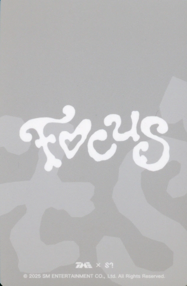 Yeon Hearts2Hearts photocard back side - Ver. 1