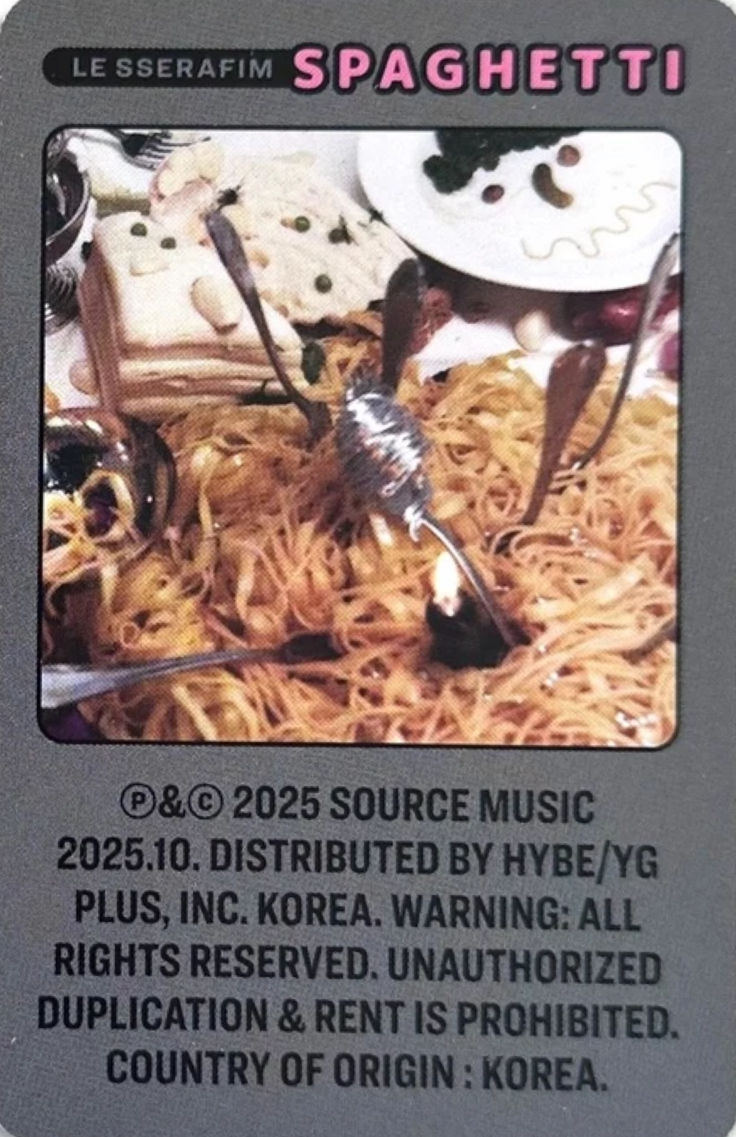 Chaewon LE SSERAFIM photocard back side - Crema Silver