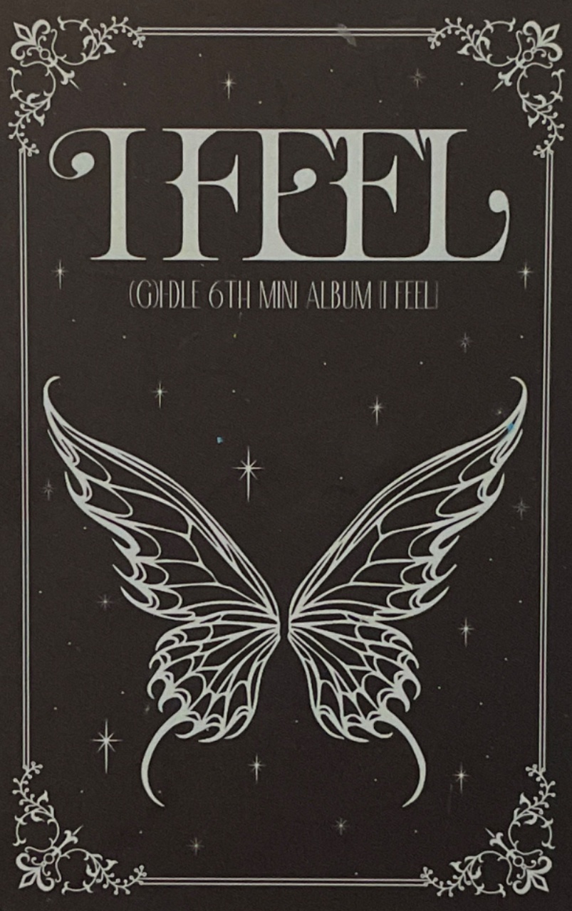 Miyeon I-DLE photocard back side - International