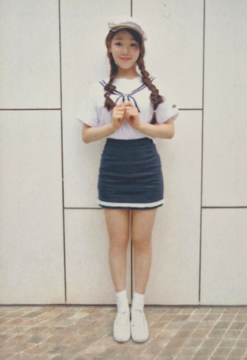 Seunghee OH MY GIRL photocard back side - Style Photocard