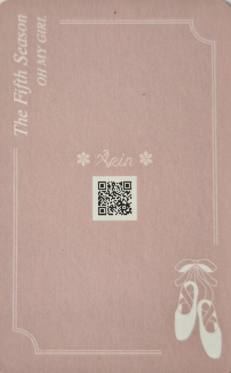 Arin OH MY GIRL photocard back side - Selfie Photocard