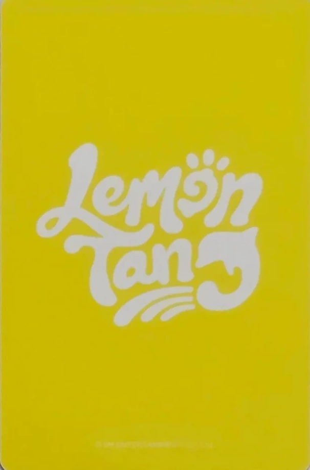 Yeon Hearts2Hearts photocard back side - Preorder Benefit