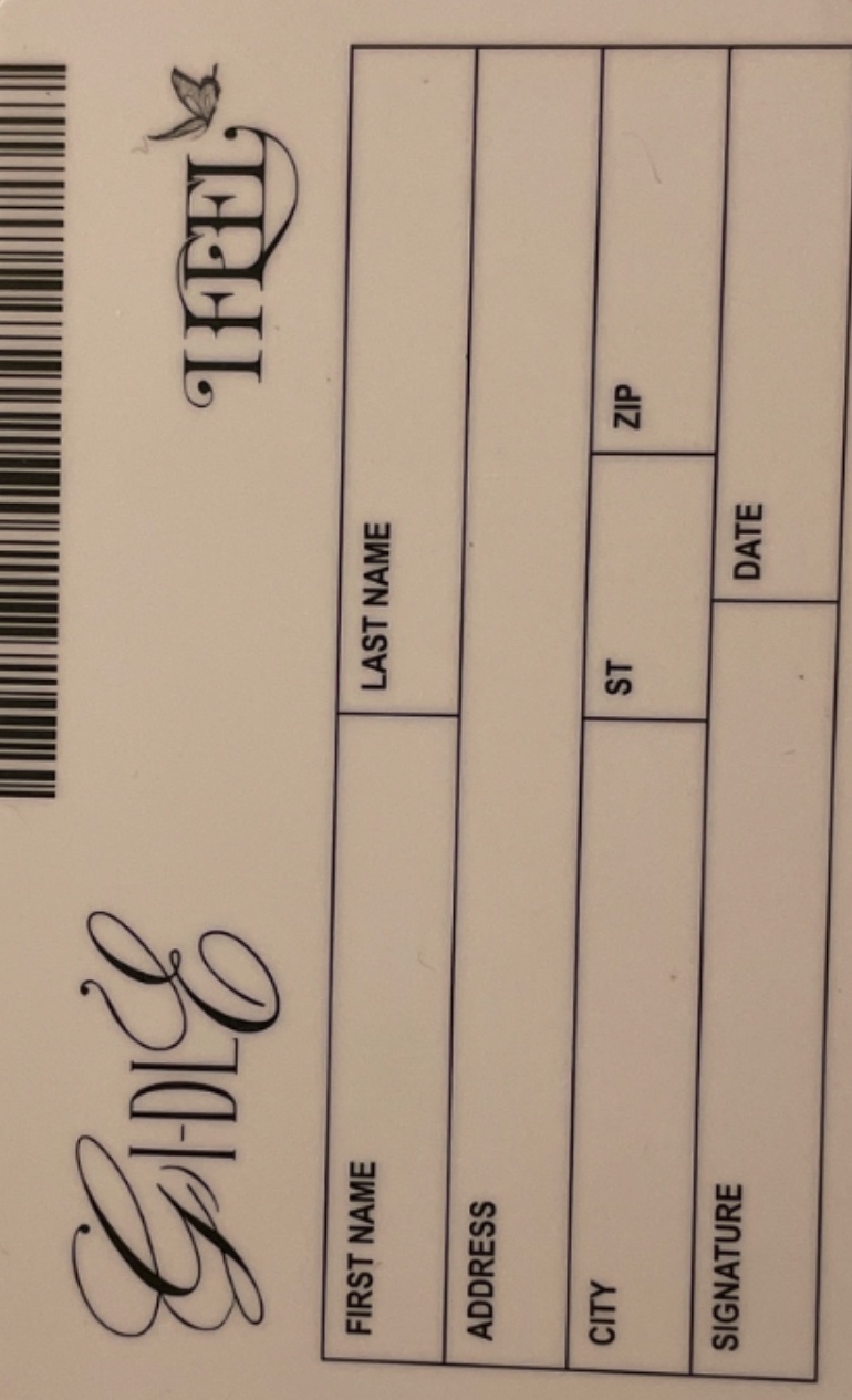 Soyeon I-DLE photocard back side - ID Card