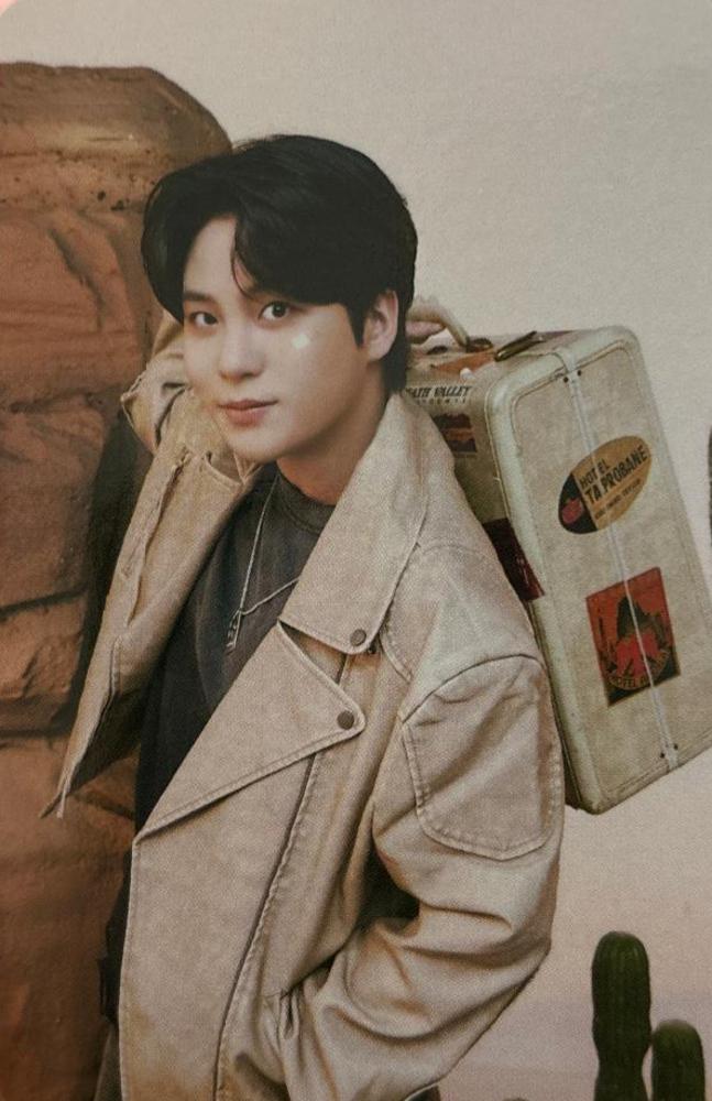 ANITEEZ in TREASURE Trading Cards