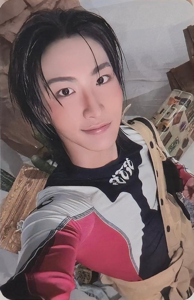 ANITEEZ in TREASURE Trading Cards