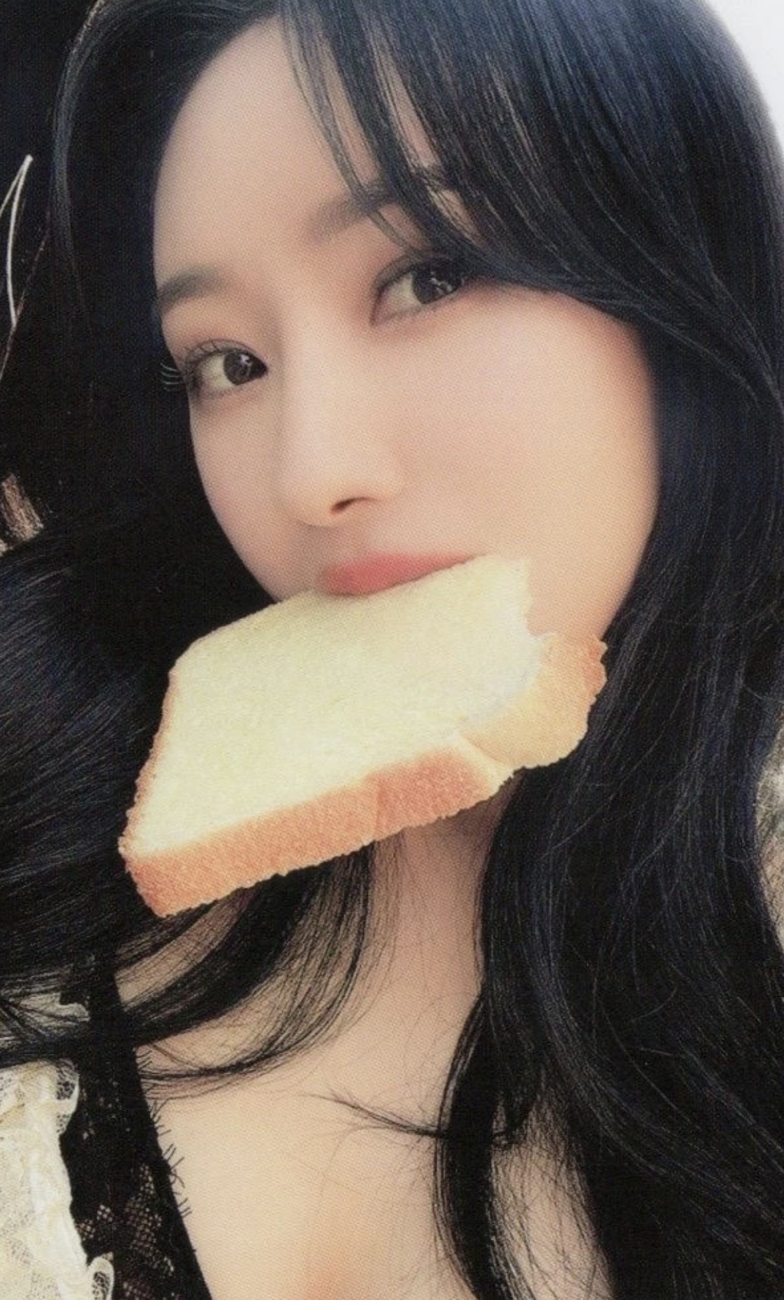 SuA Dreamcatcher photocard from Offline