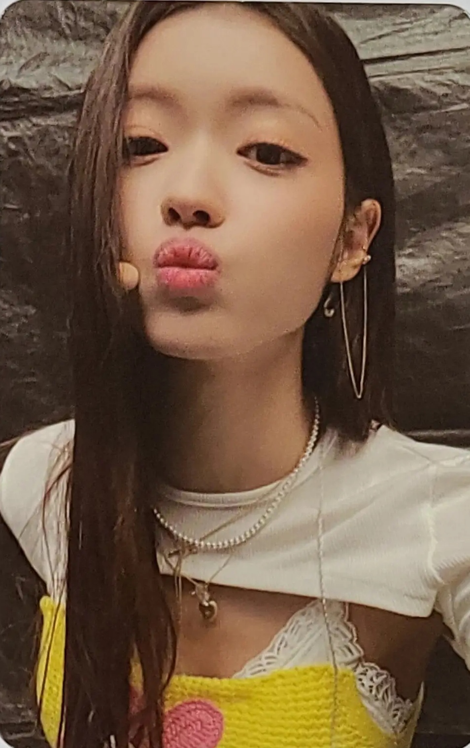 Yooa OH MY GIRL photocard from Showcase Benefit