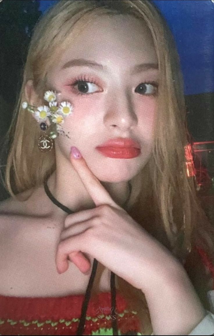 Seeun STAYC photocard from Photocards