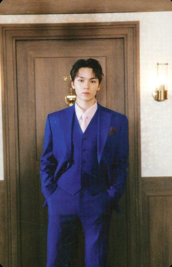 Vernon SEVENTEEN photocard - SPILL THE FEELS Booklet (Random Member set)