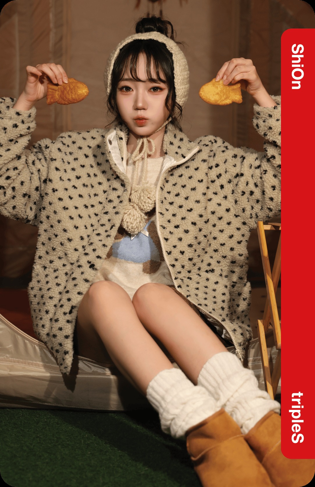 Shion tripleS photocard from Double Class Objekt - Film Version