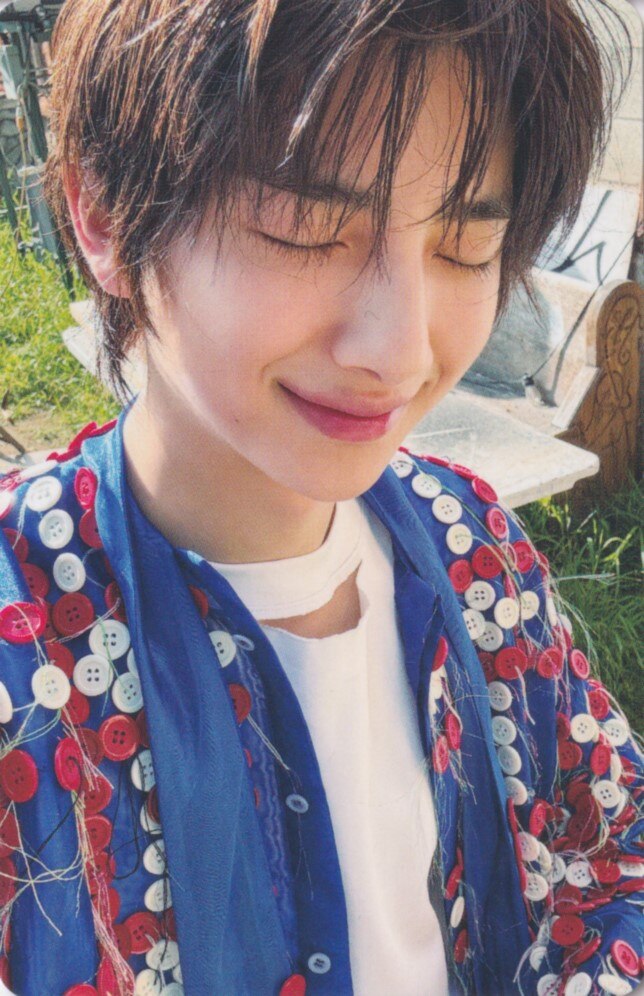 Juhoon CORTIS photocard from Preorder Benefit