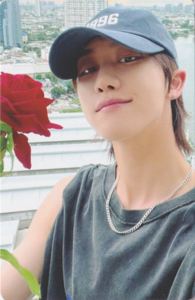 The8 SEVENTEEN photocard from Photocard