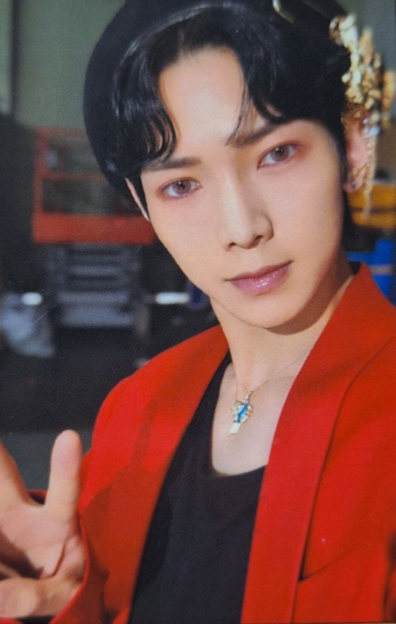 Yeosang ATEEZ photocard - ZERO:
FEVER Part. 2