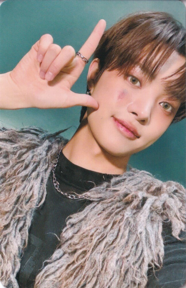 Weverse 1.0 Preorder Benefit