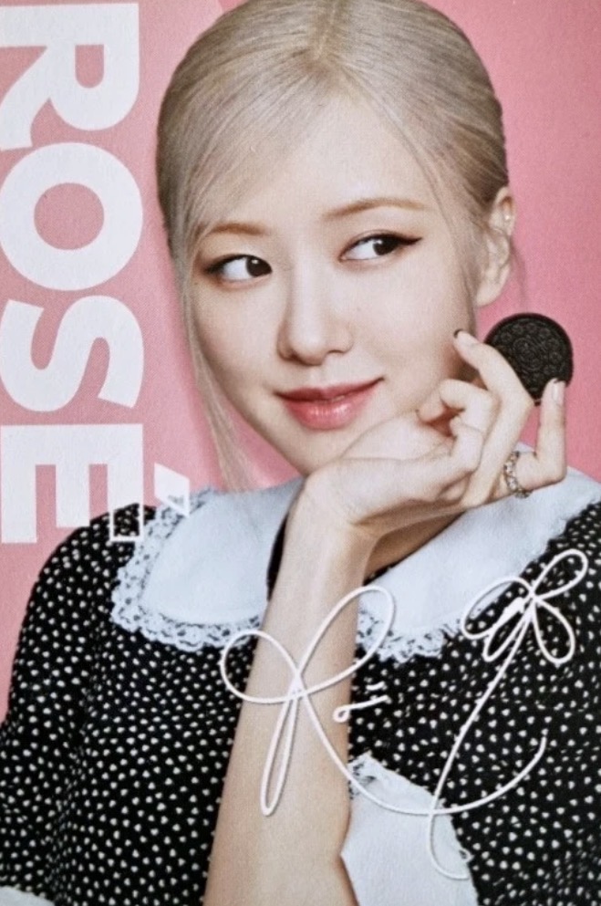 Rosé BLACKPINK photocard from Purchase benefit