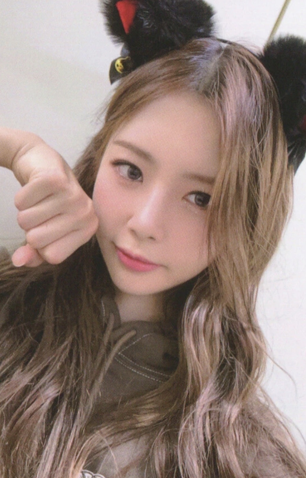 JiU Dreamcatcher photocard from Preorder
