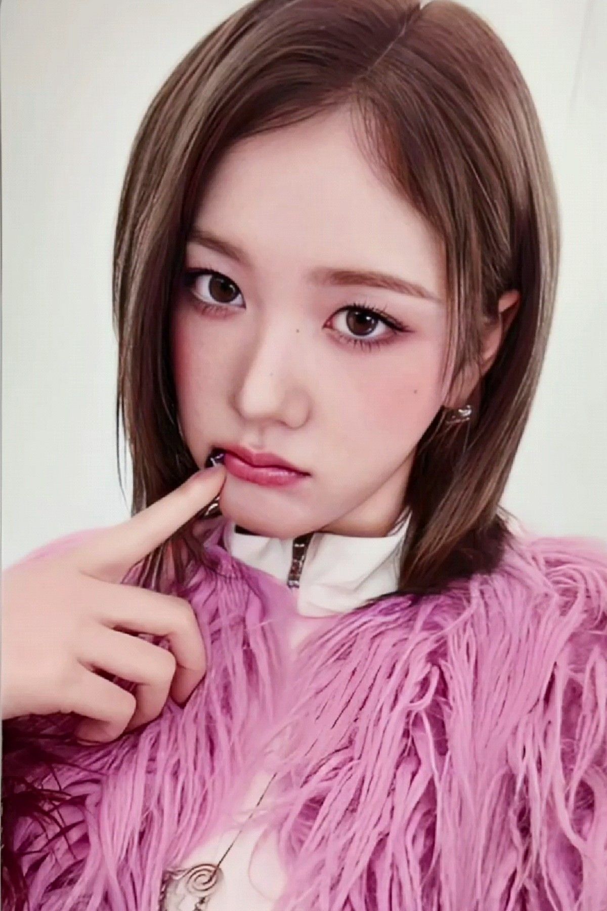 J STAYC photocard from Benefit