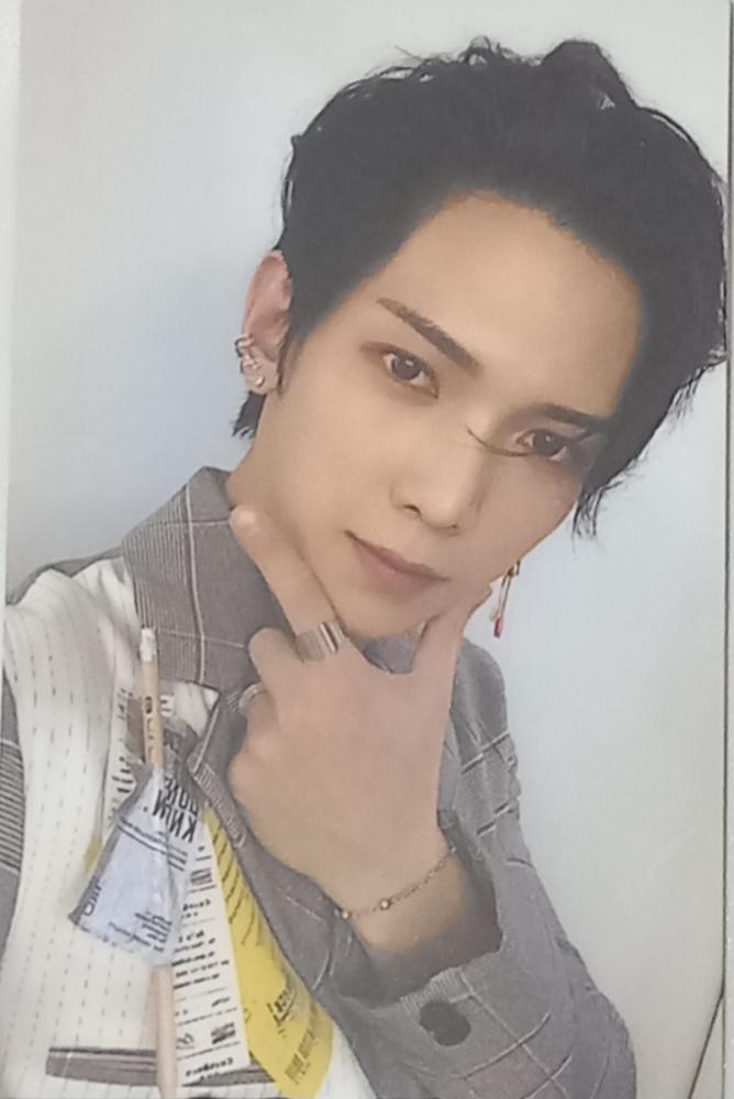 Yeosang ATEEZ photocard - ZERO:
FEVER EPILOGUE