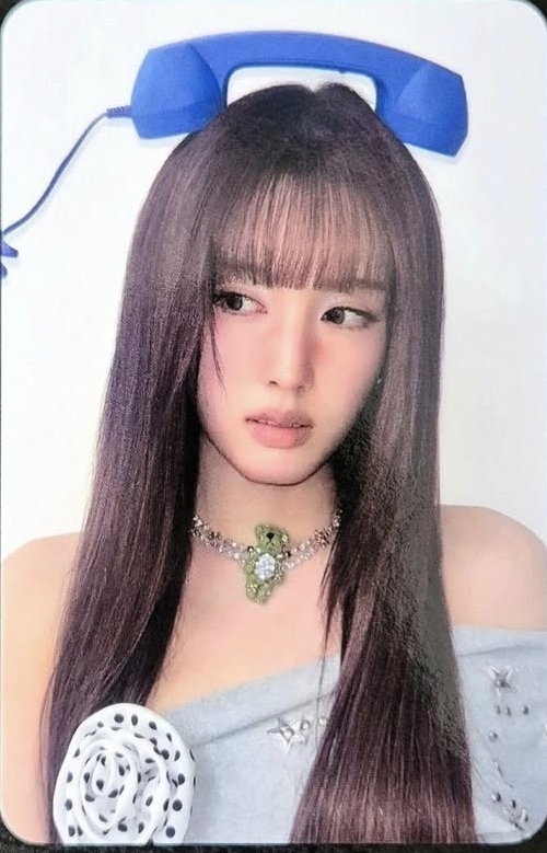 Yoon STAYC photocard from Magnetic Card Holder