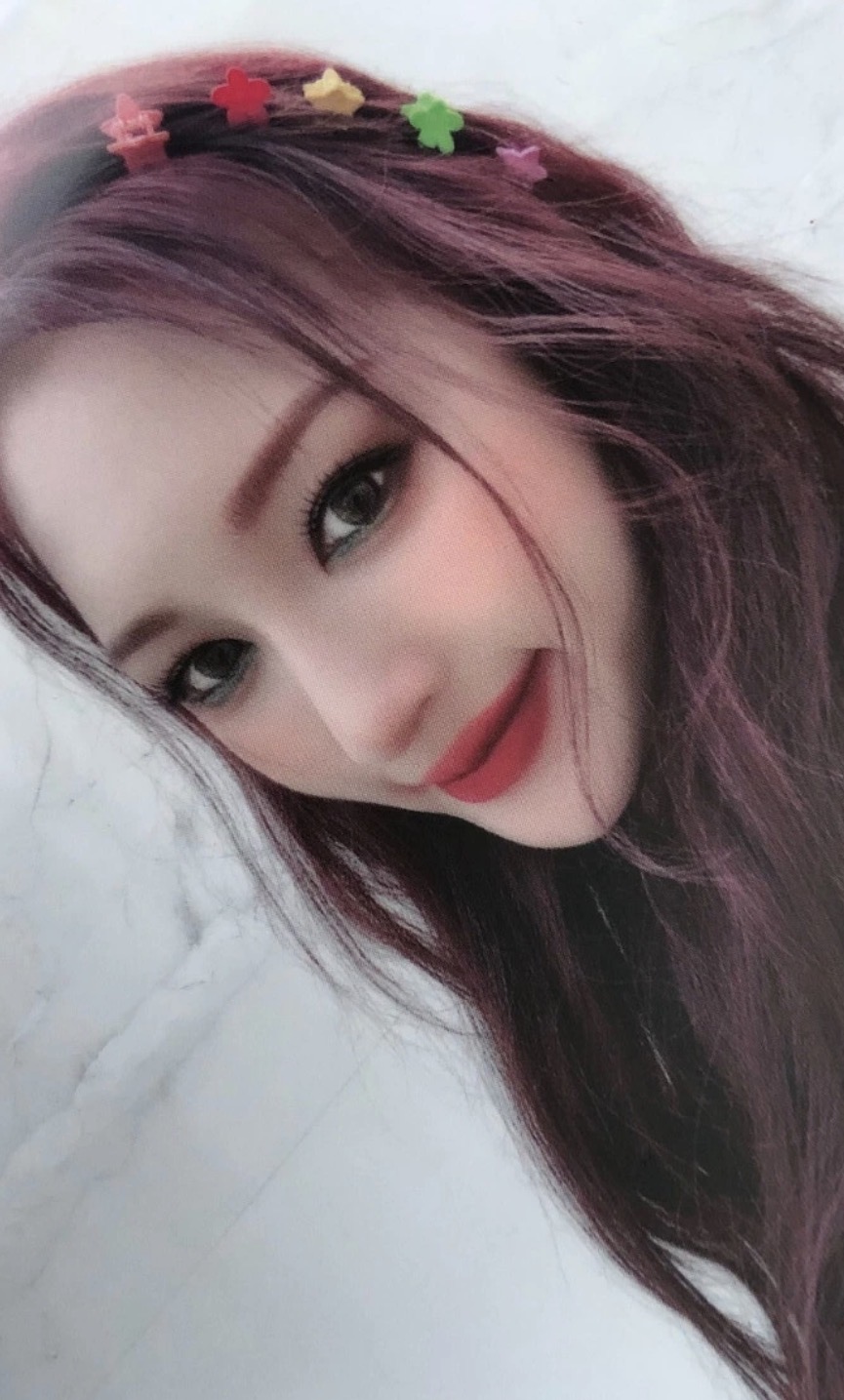 Siyeon Dreamcatcher photocard from Benefit