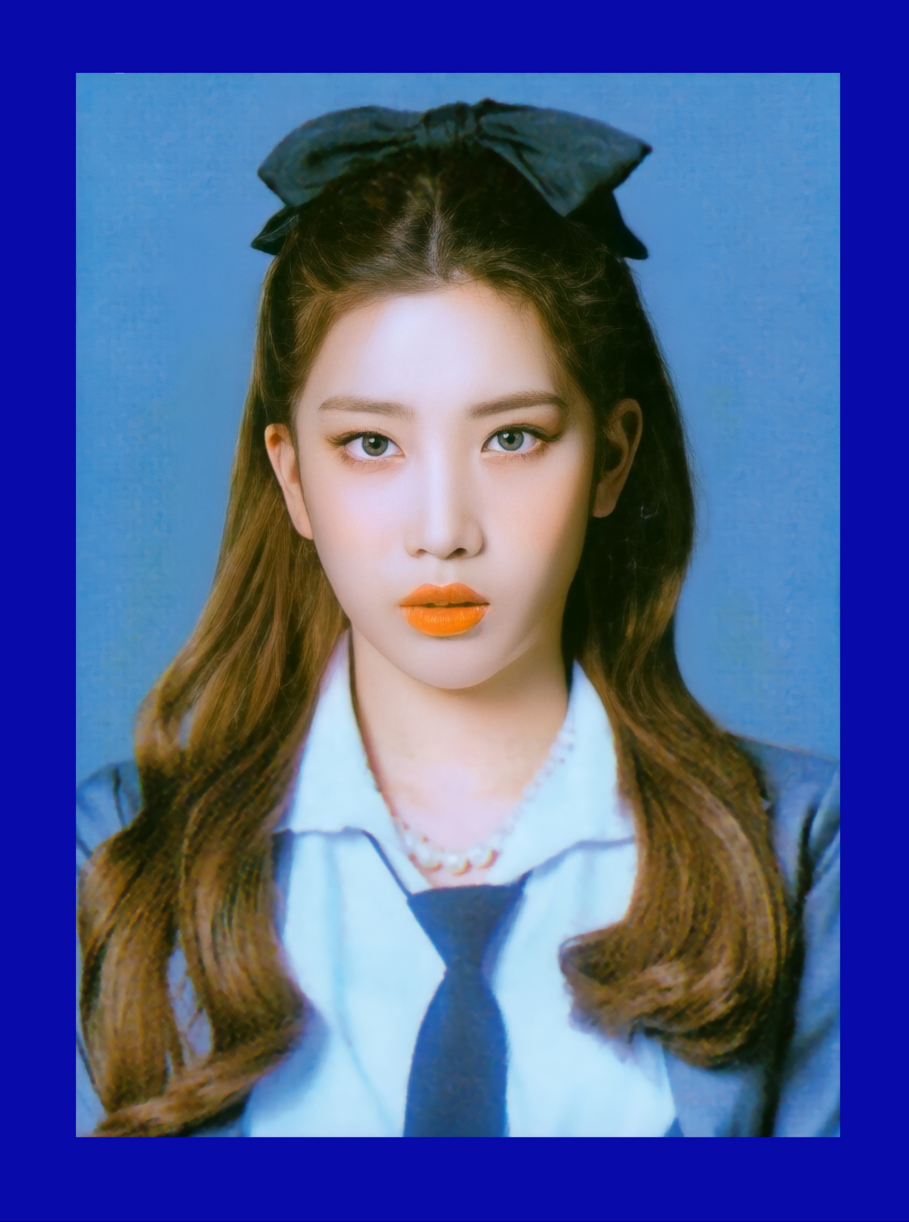 Kim Lip LOONA photocard from ID Photo Set