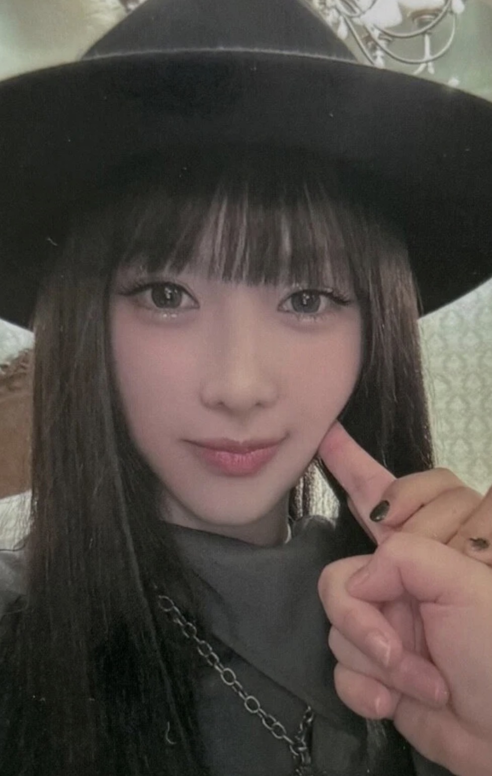 Yoohyeon Dreamcatcher photocard Trading card 2.0 cheek poke