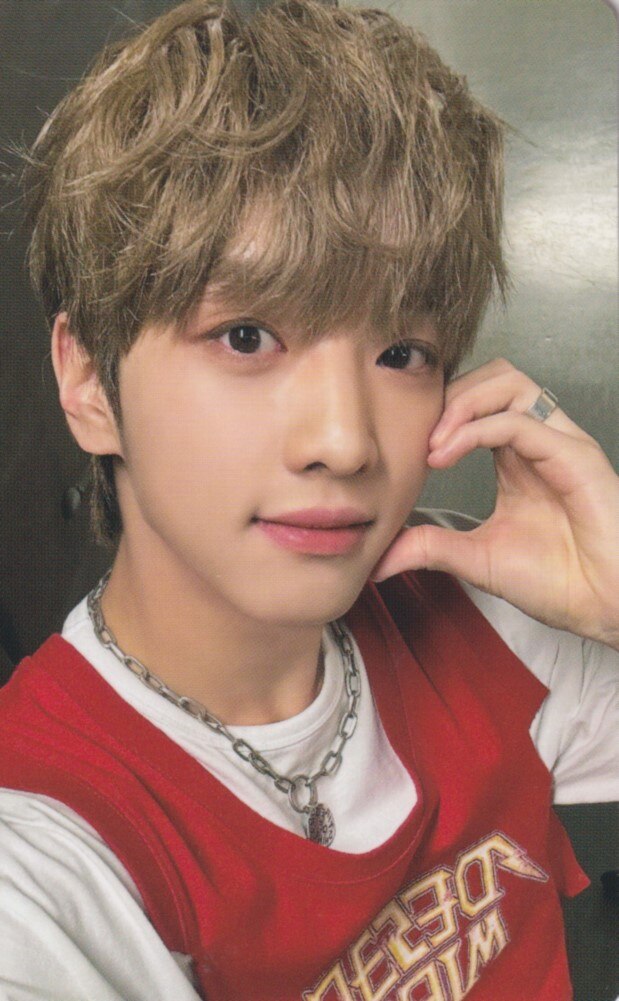 Yujun xikers photocard - Tsuki (Lunatic) Preorder Benefit