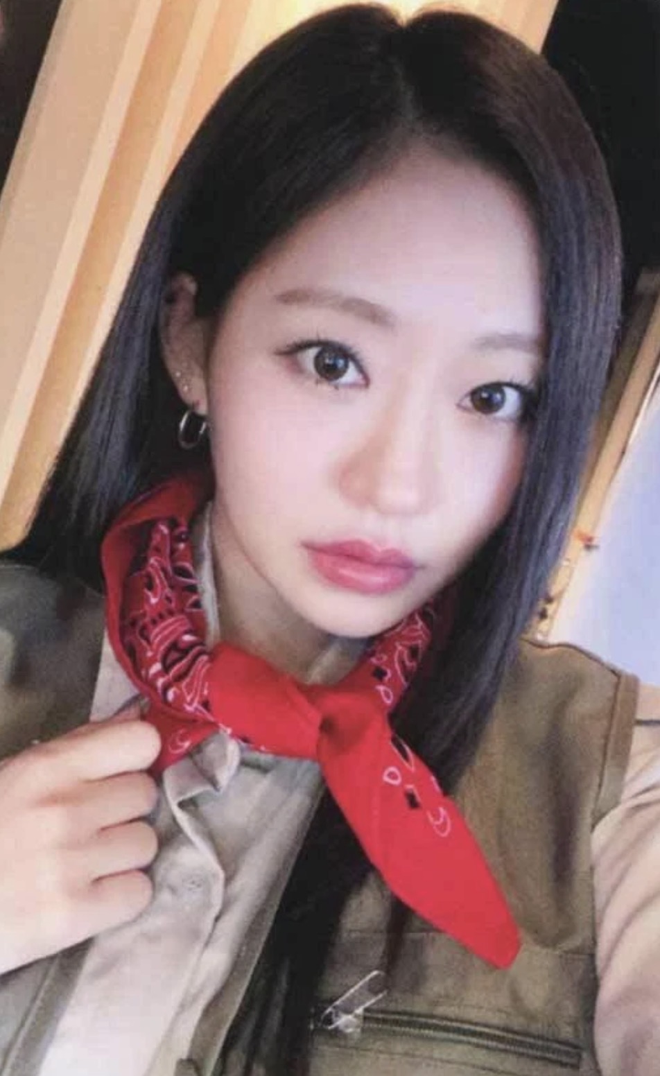 Julie KISS OF LIFE photocard from Preorder
