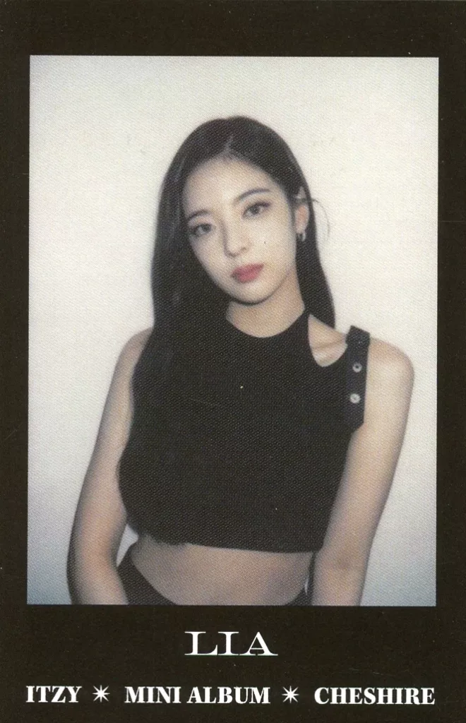 LIA ITZY photocard from Preorder