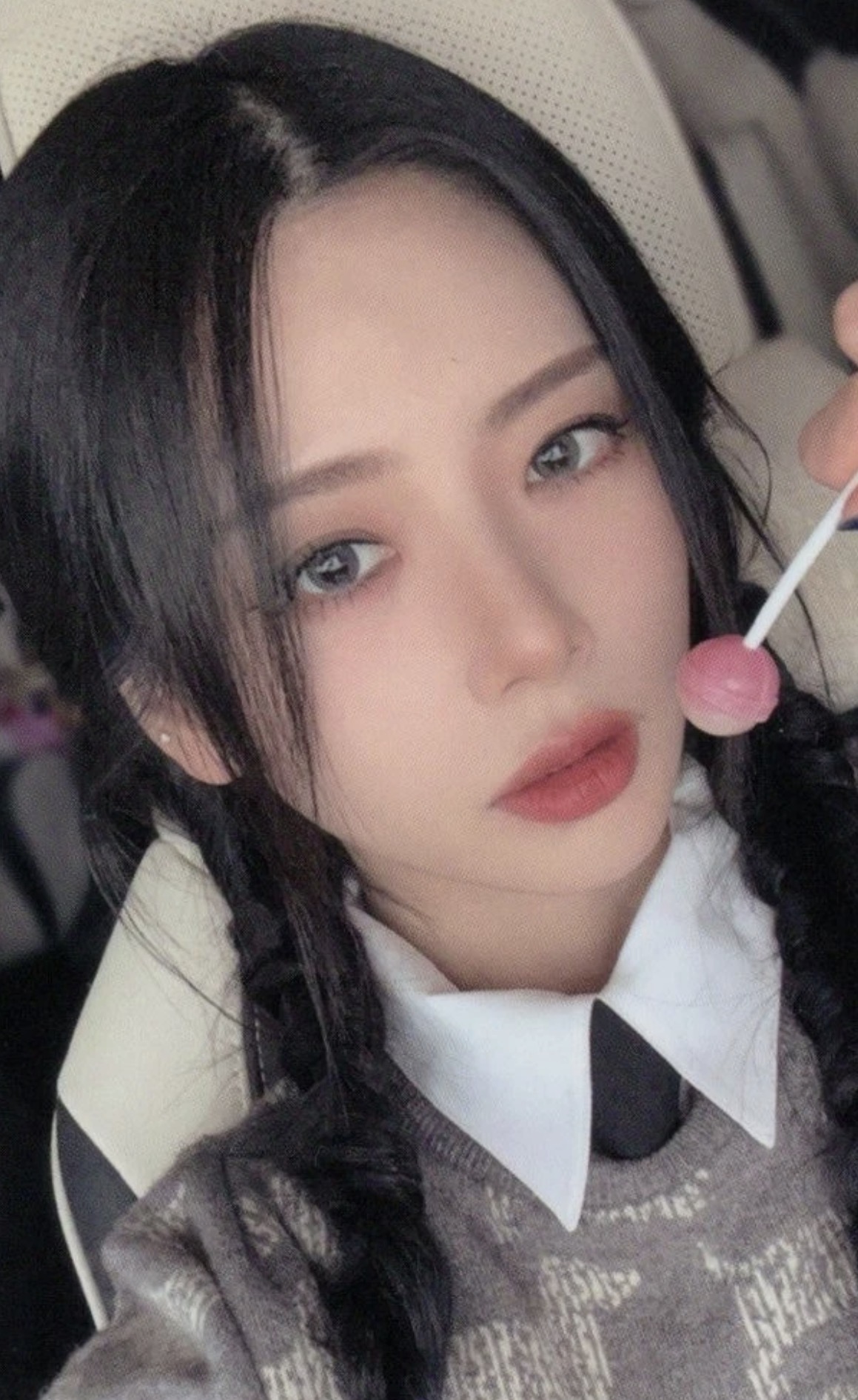 JiU