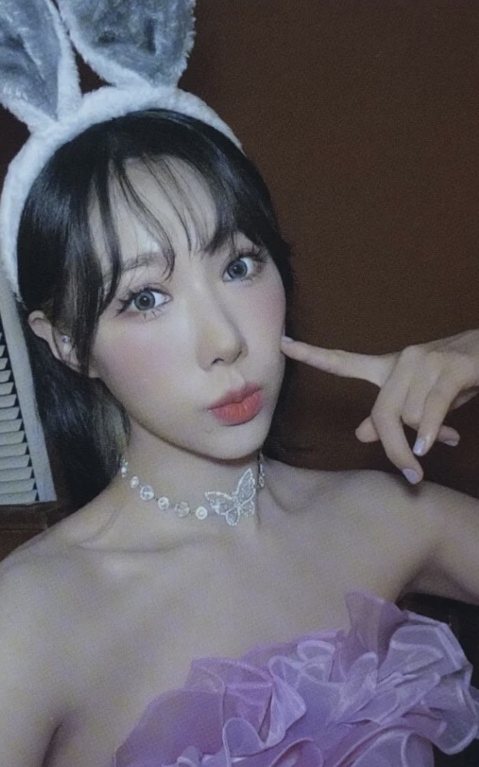 Handong Dreamcatcher photocard from Photocard Set (Flower Garden ver.)