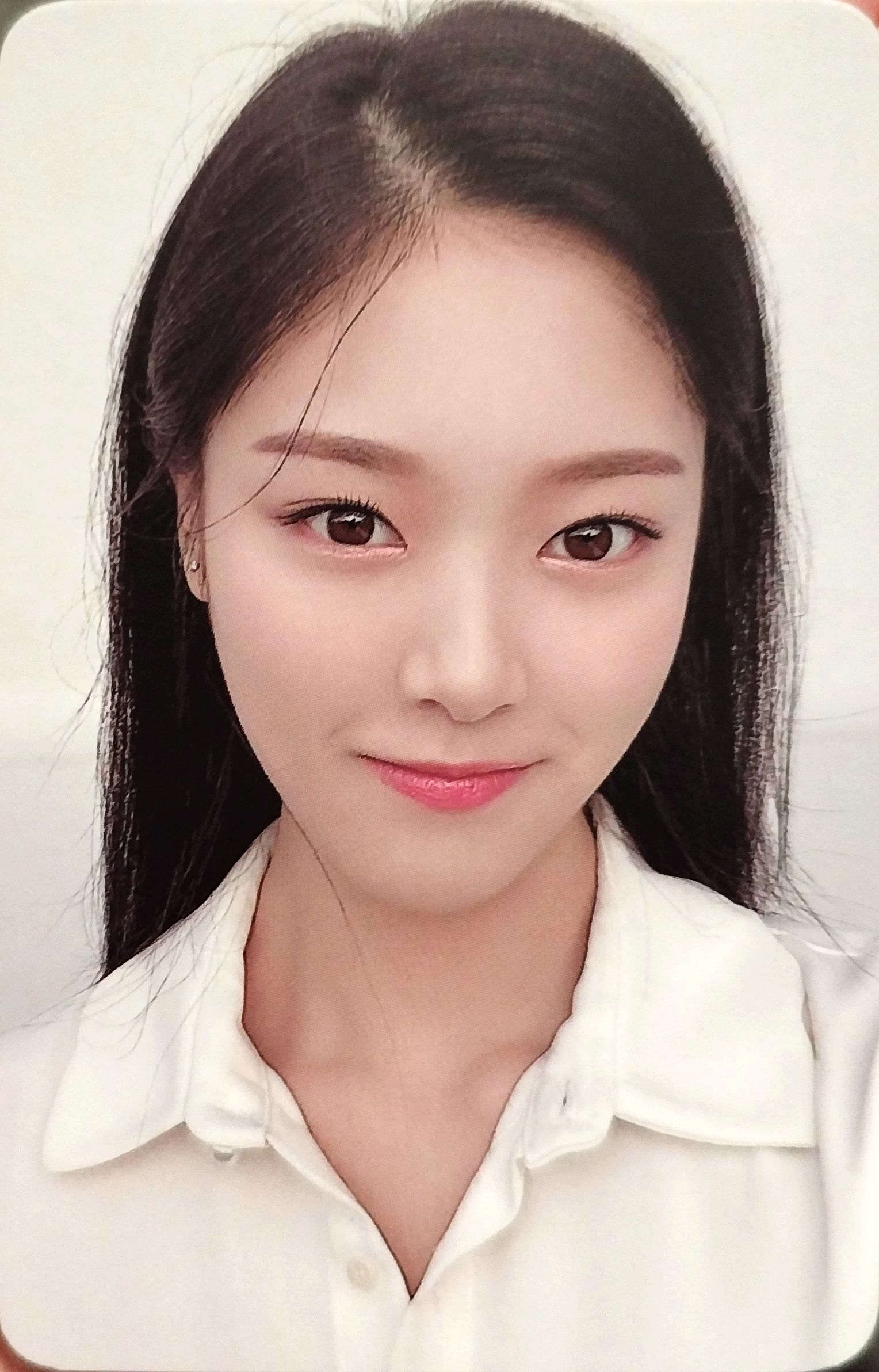 Hyunjin LOONA photocard from Photocard Set
