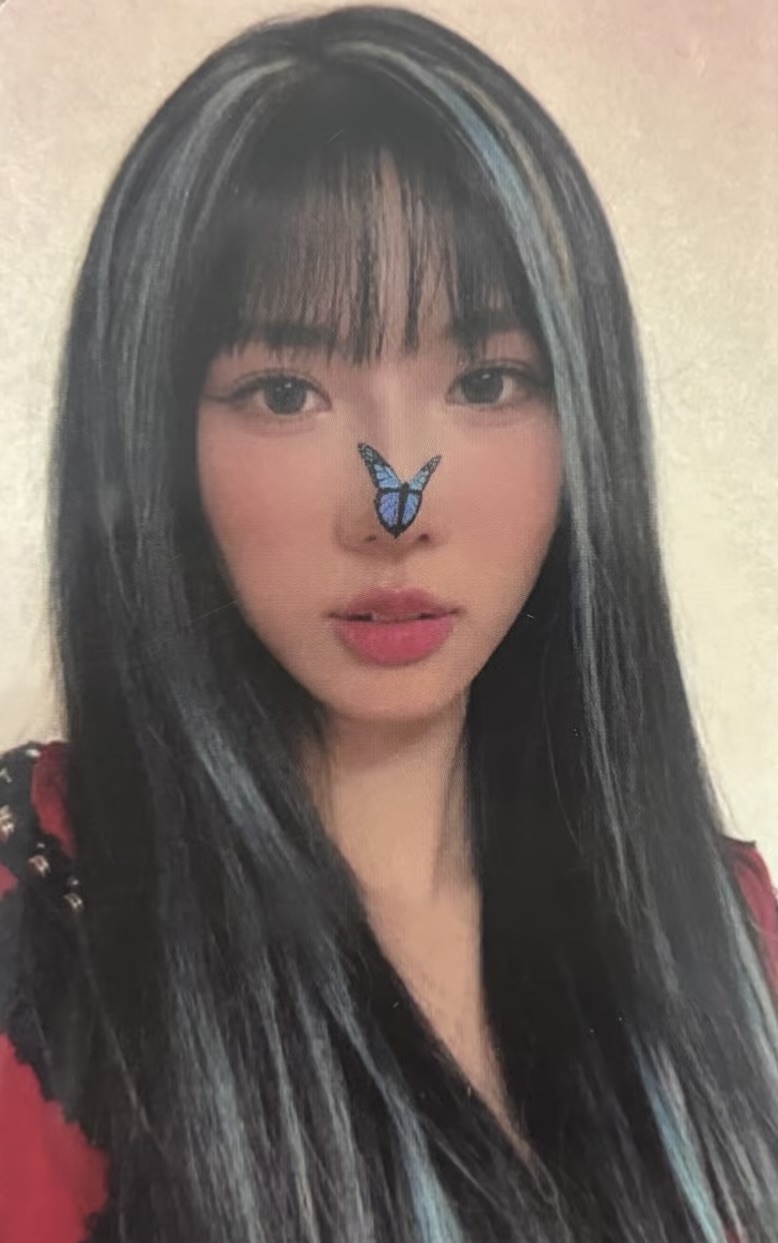 Yoohyeon Dreamcatcher photocard from Preorder