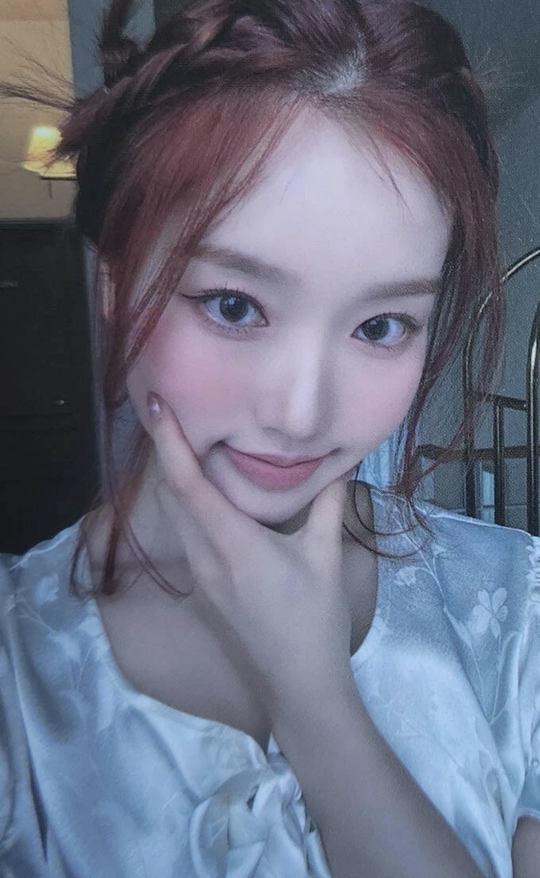 Gowon Loossemble photocard from Photocard